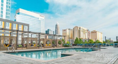 650 E Brooklyn Village Ave unit B1, Charlotte, NC 28202 - photo 4