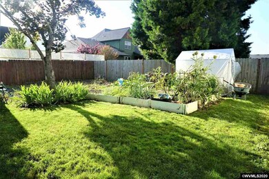 38841 SW 6th Ave, Scio, OR 97374 - photo 4