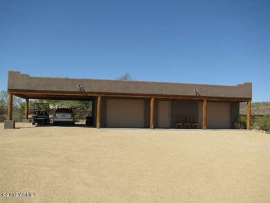 Separate garage and workshop