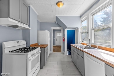 37 Tuscan St, Maplewood, NJ 07040 - photo 6