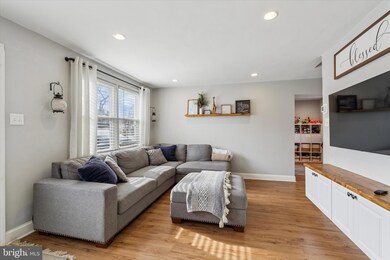 25 Edgewood Rd, Broomall, PA 19008 - photo 6