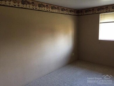 2051 SW 32nd Ct, Redmond, OR 97756 - photo 7