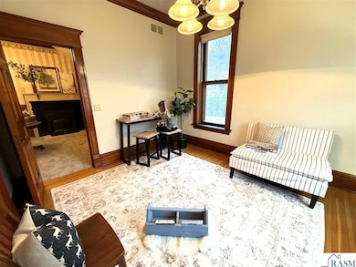 611 Center St, New Ulm, MN 56073 - photo 5