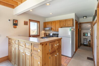 521 Gilcrist Rd, Stowe, VT 05672 - photo 5