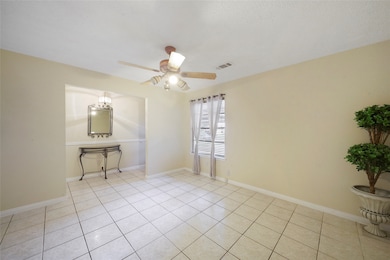 9738 Grenadier Dr, Houston, TX 77089 - photo 4