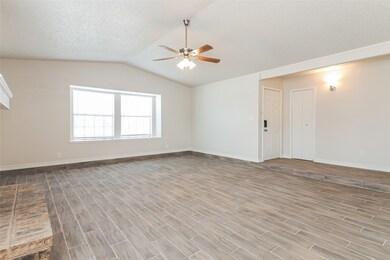 2718 Holy Cross Ln, Garland, TX 75044 - photo 5