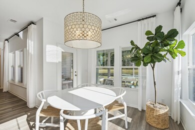 Collins breakfast room