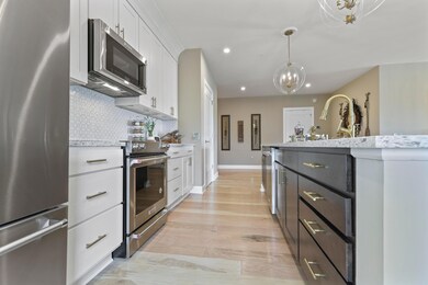 Two tone Cabinets