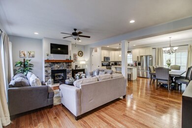 004-243677-_MG_7079_80_81_82_83Interior_