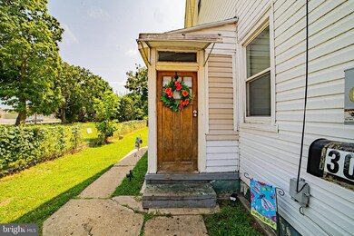 307 W Green St, Millville, NJ 08332 - photo 4