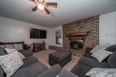 2806 Spruce St, Kilgore, TX 75662 - photo 2