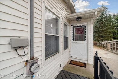 05-6314-Hilliard-Rd-Lansing-MI-48911-Win