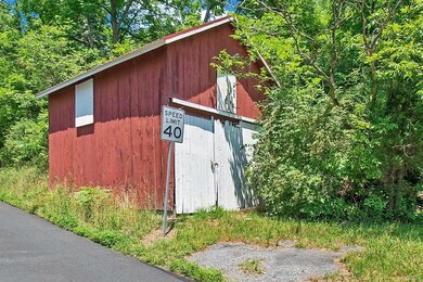 4657 Scheidys Rd, Coplay, PA 18037 - photo 6