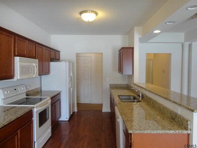 904 Vly Pointe Dr, Niskayuna, NY 12309 - photo 5