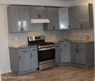 1122 Luzerne St unit B, Scranton, PA 18504 - photo 3