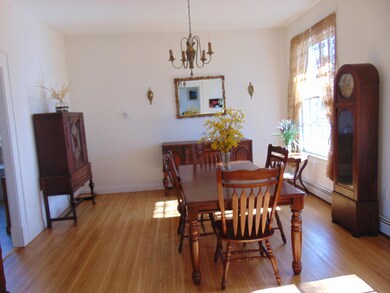 Formal Dining