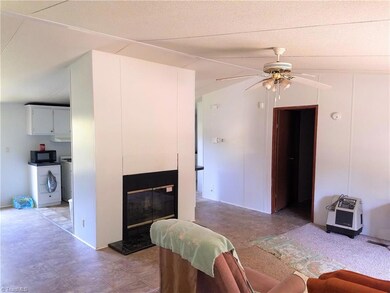 1166 Foggy Mountain Rd, Asheboro, NC 27205 - photo 3