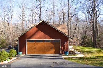 3650 Hollyberry Dr, Huntingtown, MD 20639 - photo 5