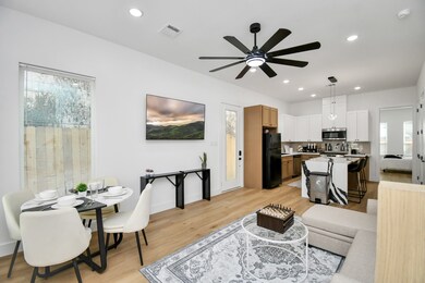 7129 Sidney St unit B, Houston, TX 77021 - photo 3