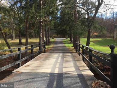 1140 Fishing Creek Valley Rd, Harrisburg, PA 17112 - photo 5