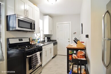 6147 N Richmond St, Chicago, IL 60659 - photo 2