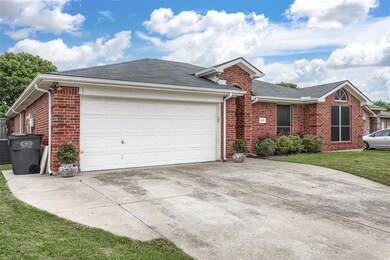 327 Lake Travis Dr, Wylie, TX 75098 - photo 2