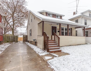1215 Walsh St, Lansing, MI 48912 - photo 2