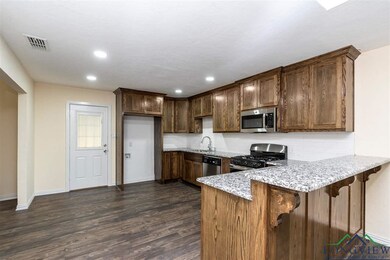 102 Crestwood Dr, Longview, TX 75601 - photo 7