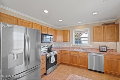 9472 Erika Ln, New Bloomfield, MO 65063 - photo 5