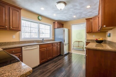 42 Swain Rd, Wilmington, MA 01887 - photo 3