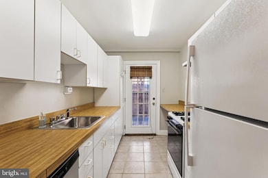 110 N George Mason Dr unit 1103, Arlington, VA 22203 - photo 6