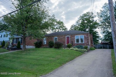 5414 Oakcreek Ln, Louisville, KY 40291 - photo 2