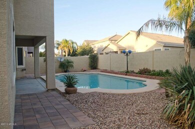 w pool 4