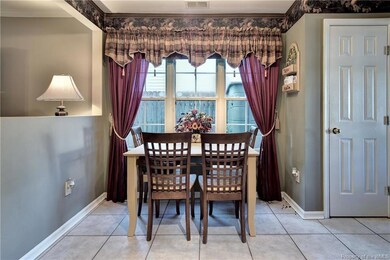 Eat-In Area and Large Pantry
