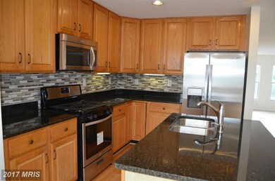 2595 James Madison Cir, Herndon, VA 20171 - photo 4