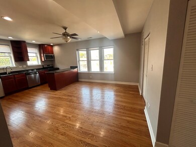 2704 W Arthur Ave unit 3N, Chicago, IL 60645 - photo 2