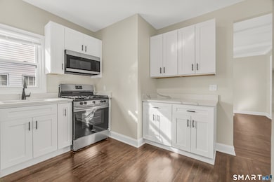 125 E Eaton St, Bridgeport, CT 06604 - photo 7