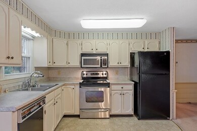 1029 Franklin Rd, Fitchburg, MA 01420 - photo 7