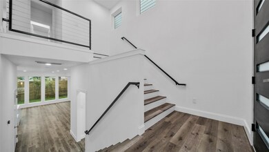 5010 Golden Forest Dr, Houston, TX 77091 - photo 7