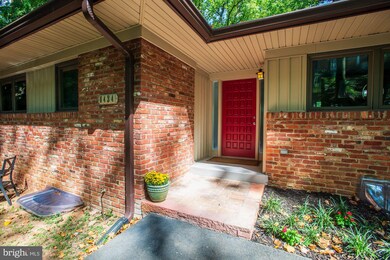 6434 Lakeview Dr, Falls Church, VA 22041 - photo 3