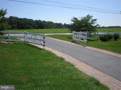 799 Wollaston Rd, Kennett Square, PA 19348 - photo 3