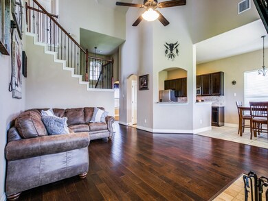 5018 Magnolia Bend Dr, Rosharon, TX 77583 - photo 2