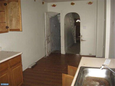 1209 Moss St, Reading, PA 19604 - photo 5