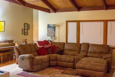 690 Georgian Dr, Columbus, OH 43228 - photo 4