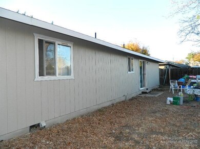 1538 SW 33rd St, Redmond, OR 97756 - photo 2