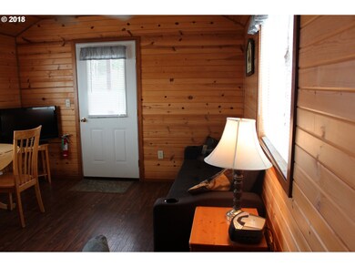 29450 Ellensburg Ave unit 214, Gold Beach, OR 97444 - photo 6