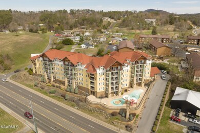 3415 Teaster Ln unit 506, Pigeon Forge, TN 37863 - photo 2