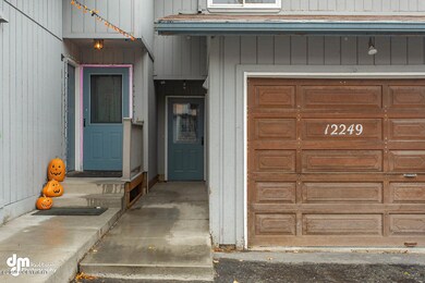 Exterior_1400-SMALL