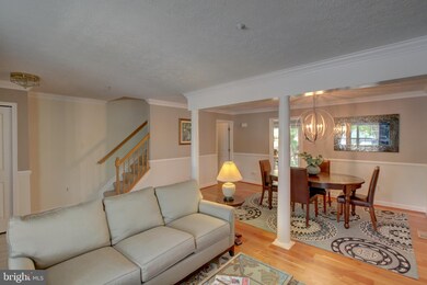 9302 Gordon Ct, Laurel, MD 20723 - photo 4