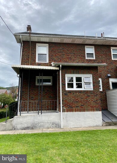 1418 N 13th St, Reading, PA 19604 - photo 3